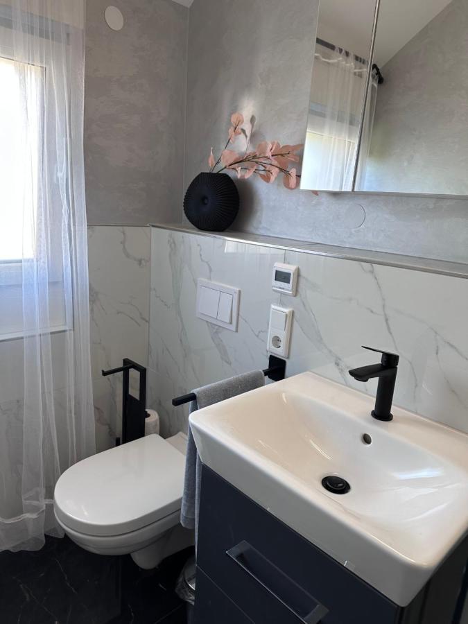 باد سالزفلن Fewo By Hd Mit Parkplatz, Wallbox, Wintergarten المظهر الخارجي الصورة